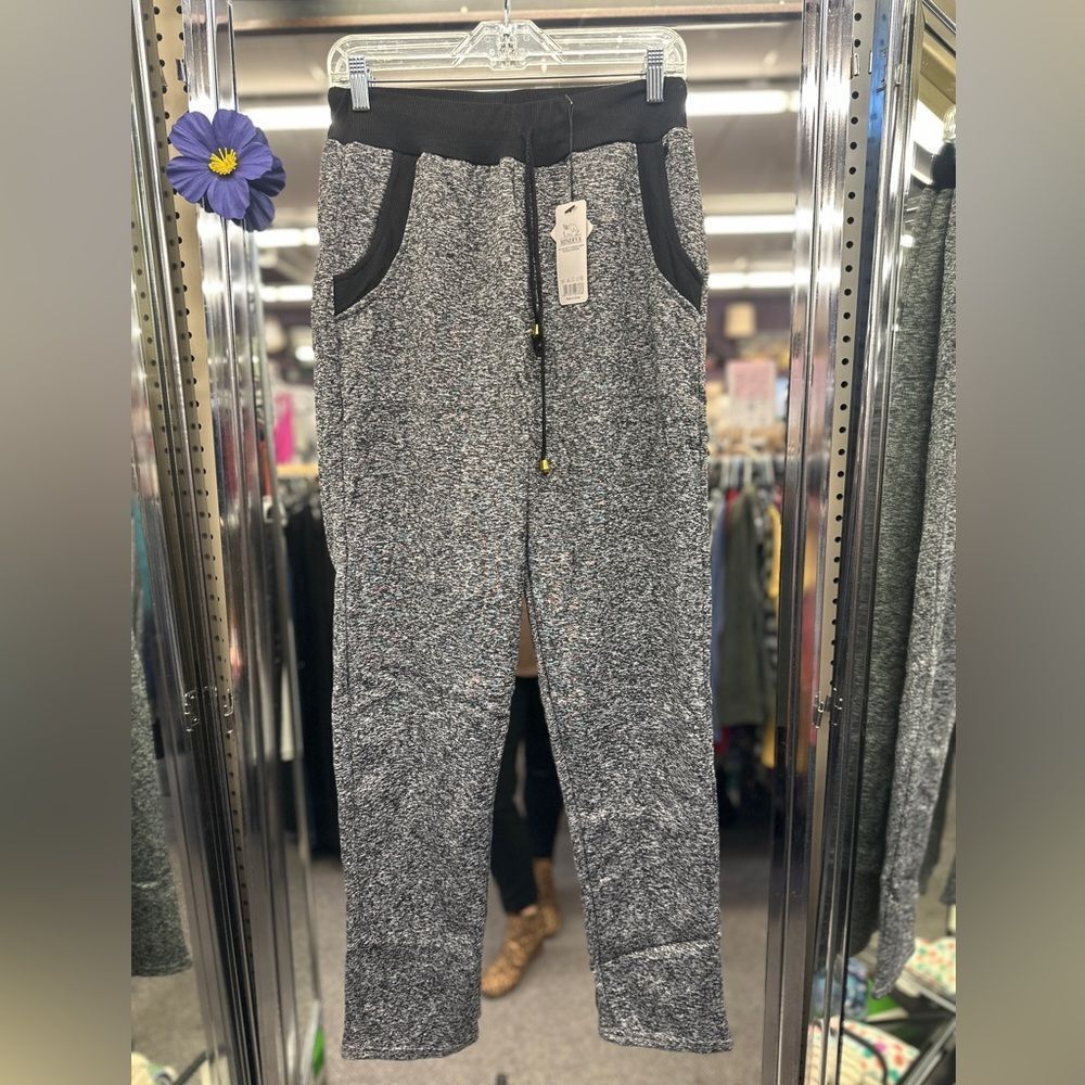 Minerva mens medium grey pants- joggers NEW